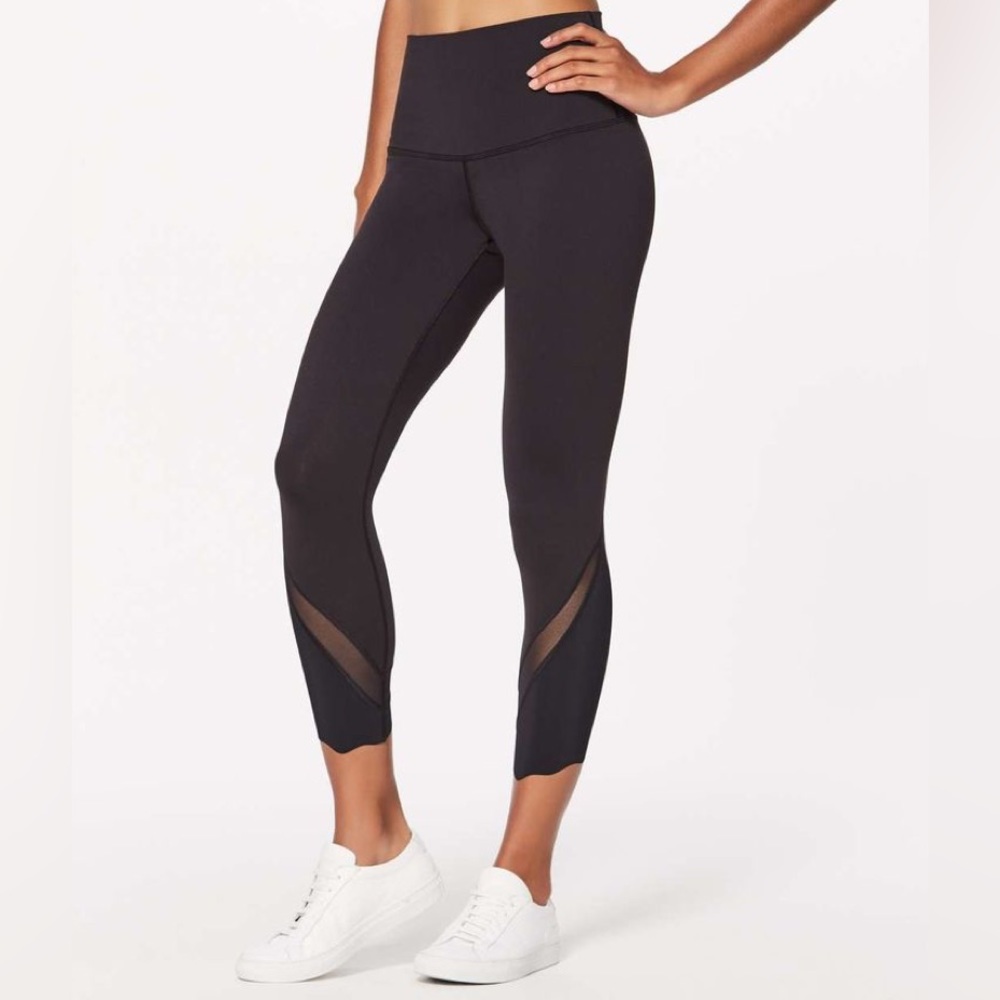 Wunder Under Crop II (Special Edition) *Scallop | Lululemon